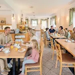 Nahe Der Therme Panzió 3*