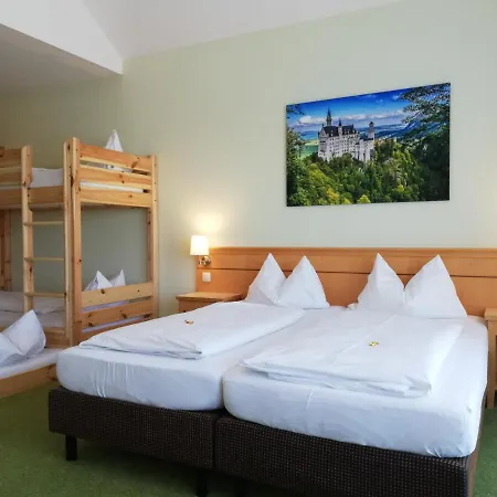 Nahe Der Therme *