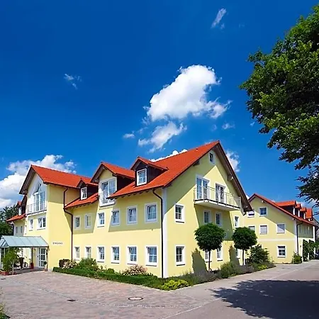 Nahe Der Therme 3*