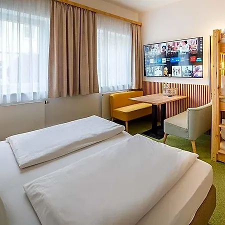 Nahe Der Therme Bed & Breakfast 3*