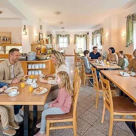 Bed & Breakfast Nahe Der Therme 3*