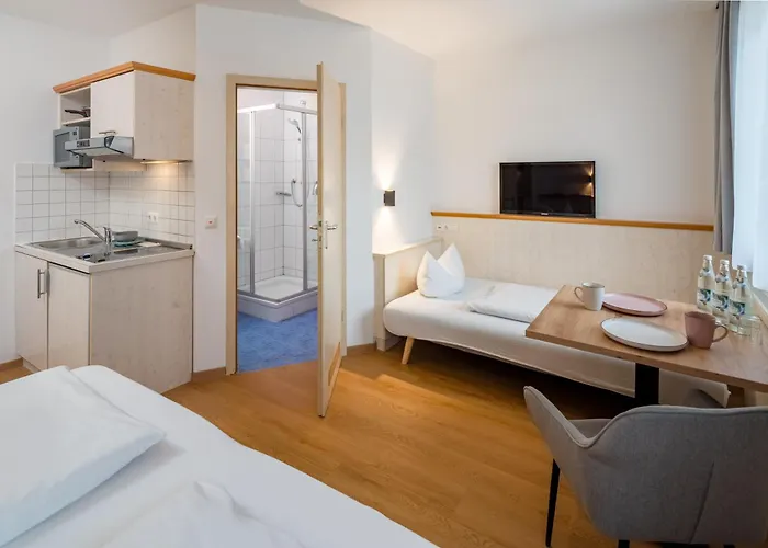 Nocleg ze śniadaniem Nahe Der Therme 3*